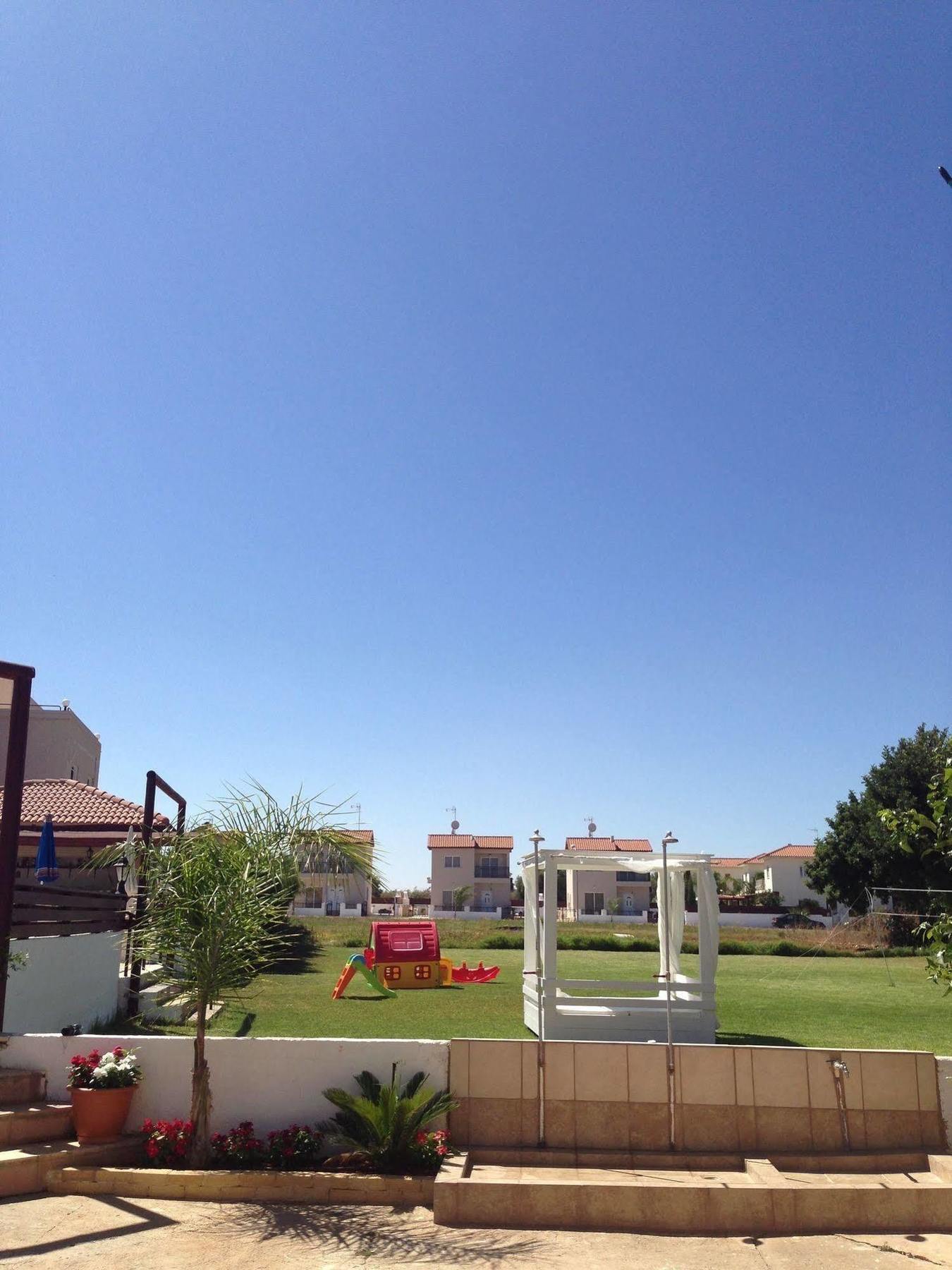 Constantaras Apartments Protaras Exterior photo