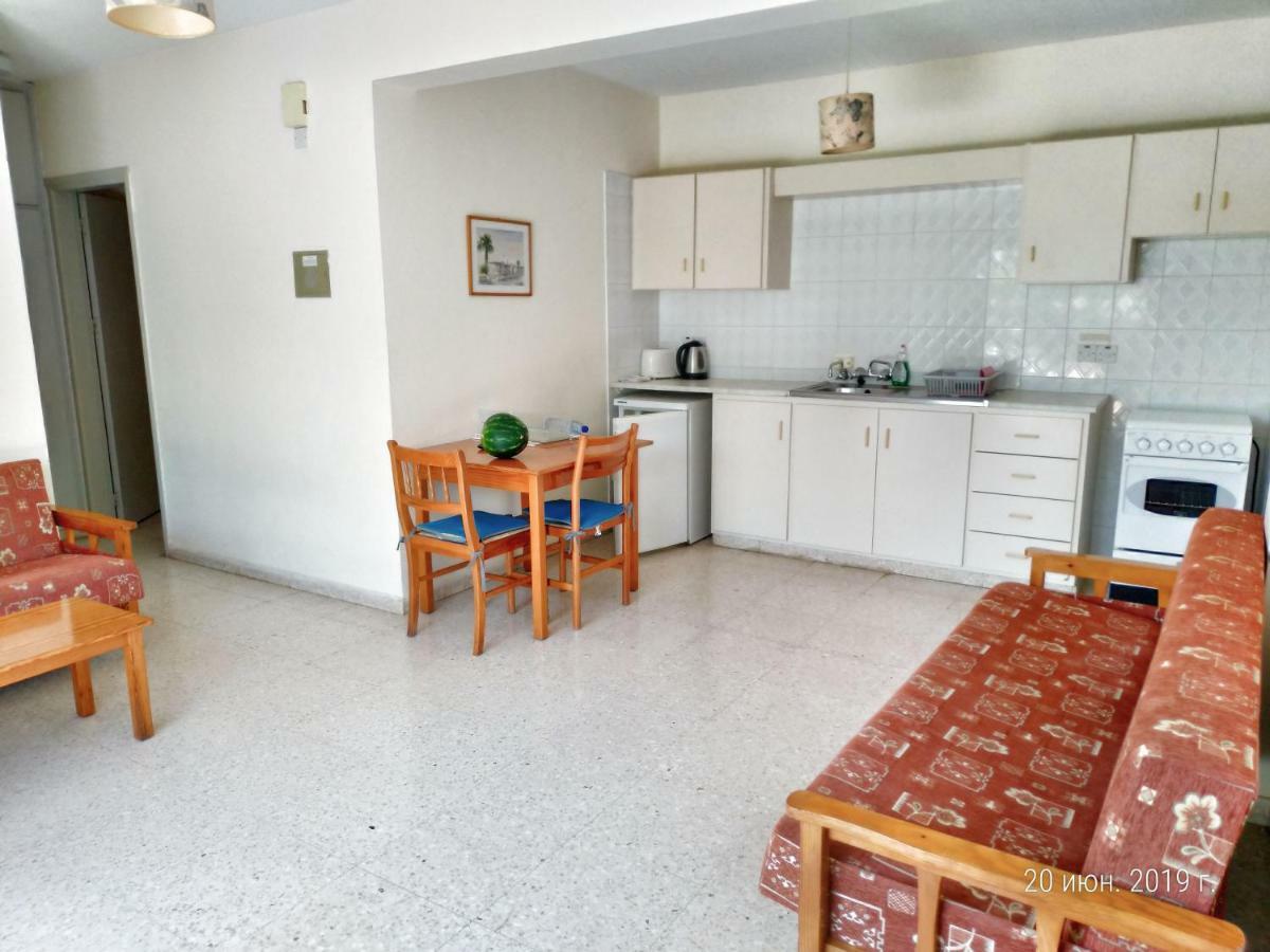 Constantaras Apartments Protaras Exterior photo